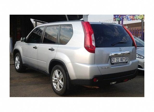 Nissan X-Trail 2.0 4X2 XE (R79/R85) 2014 full