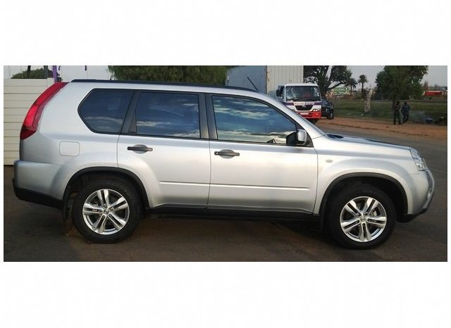 Nissan X-Trail 2.0 4X2 XE (R79/R85) 2014 full
