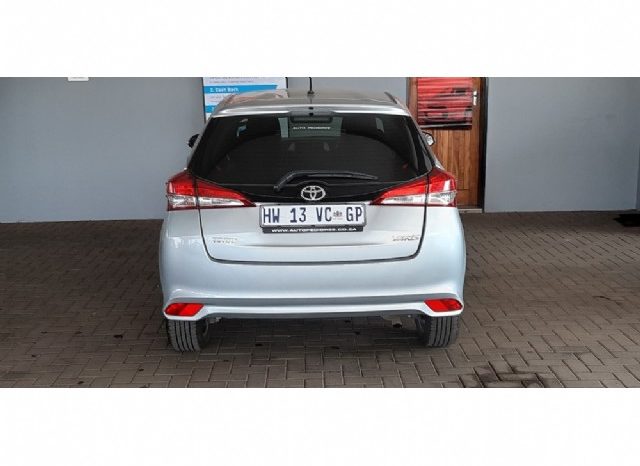 Toyota Yaris 1.5 XS 5 Door 2019 full