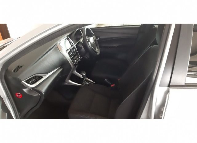 Toyota Yaris 1.5 XS 5 Door 2019 full