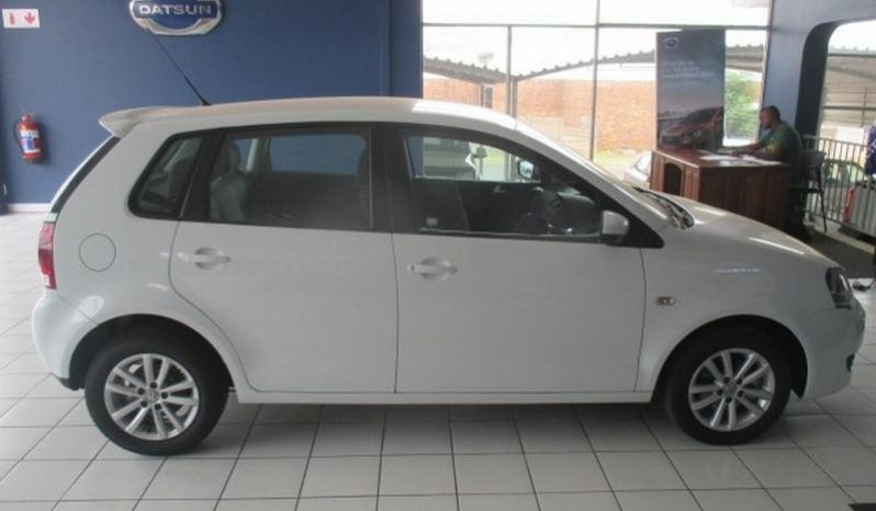 Volkswagen Polo Vivo Hatch 1.4 Trendline 2017 full