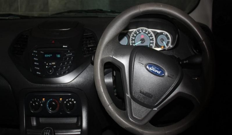 Ford Figo 1.5 Ambiente 5-Door 2017 full