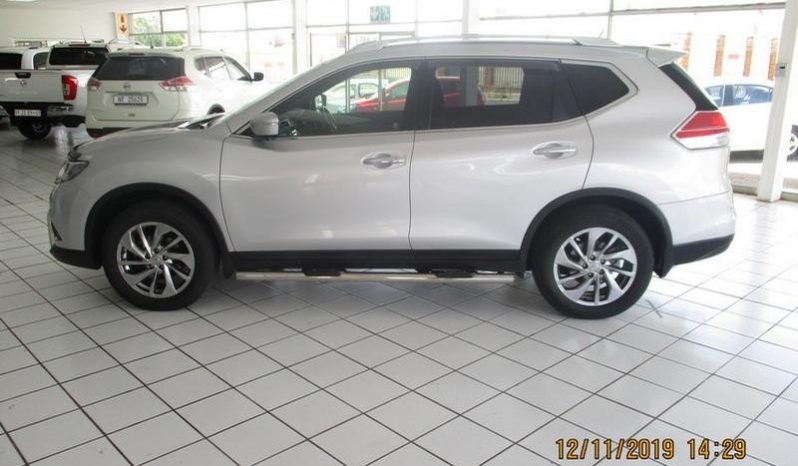 Nissan X-Trail 1.6DCI 4X4 Se Tech 2015 full