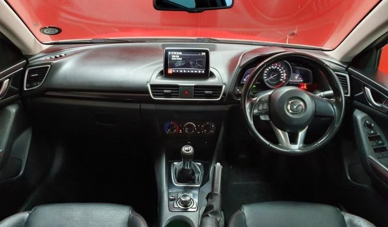 Mazda 3 1.6 Dynamic 4-Door 2015 full