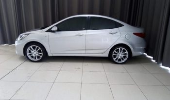 Hyundai Accent 1.6 Gls 2012 full