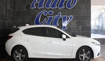 Mazda 3 1.6 Dynamic 5-Door At 2015 full