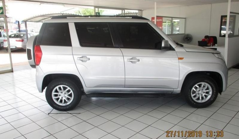 Mahindra TUV 300 T8 1.5 2017 full