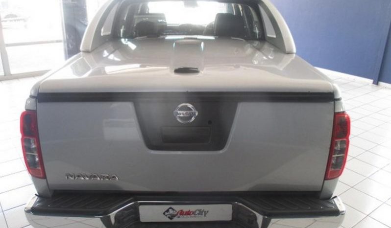 Nissan Navara 2.5 DCi 4×2 Le D/cab At 2010 full