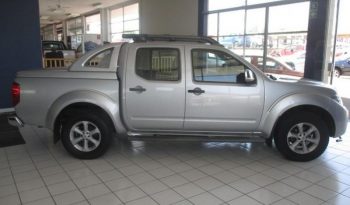 Nissan Navara 2.5 DCi 4×2 Le D/cab At 2010 full