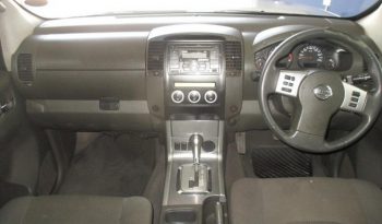 Nissan Navara 2.5 DCi 4×2 Le D/cab At 2010 full