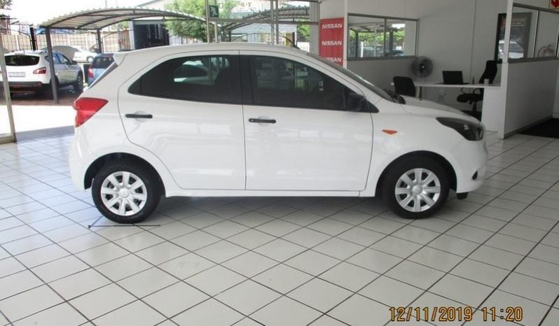 Ford Figo 1.5 Ambiente 5-Door 2017 full