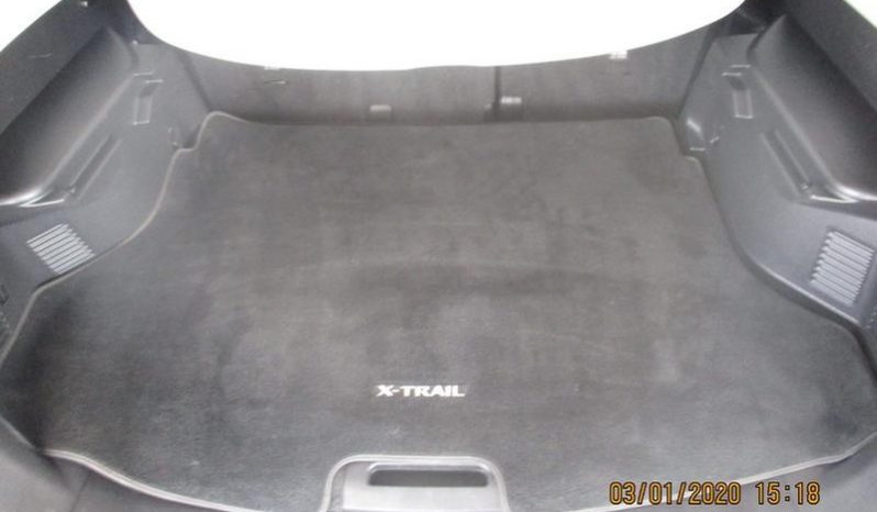 Nissan X-Trail 1.6DCI 4X2 Xe 2015 full
