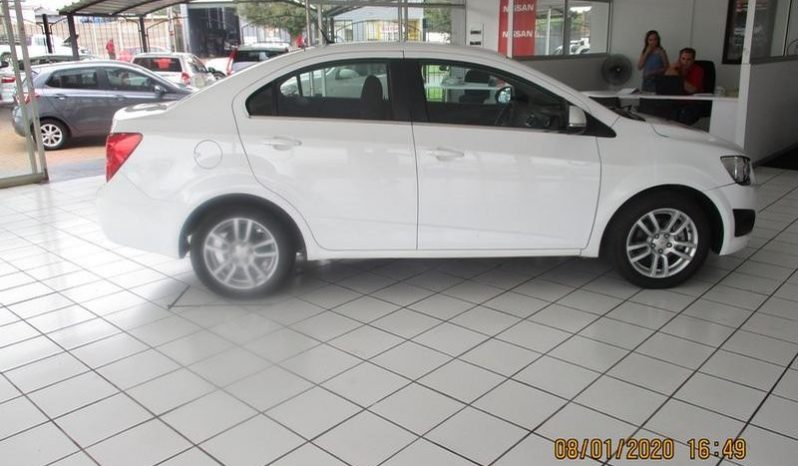 Chevrolet Sonic Sedan 1.6 Ls 2015 full