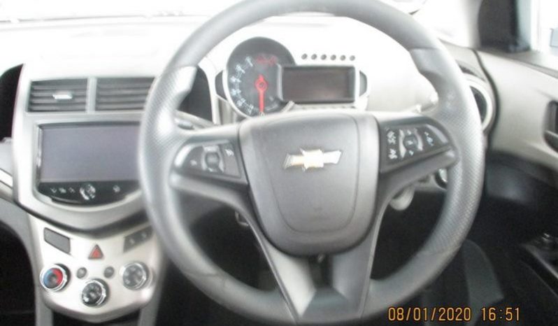 Chevrolet Sonic Sedan 1.6 Ls 2015 full