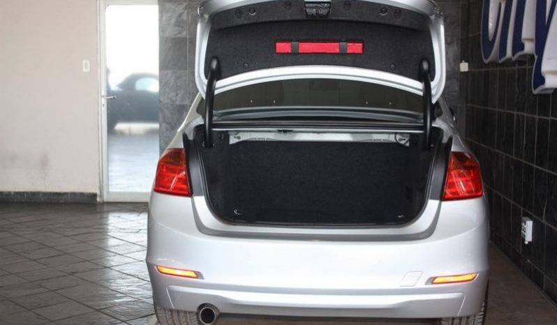 BMW 3 Series Sedan 320i Sport Steptronic 2012 full