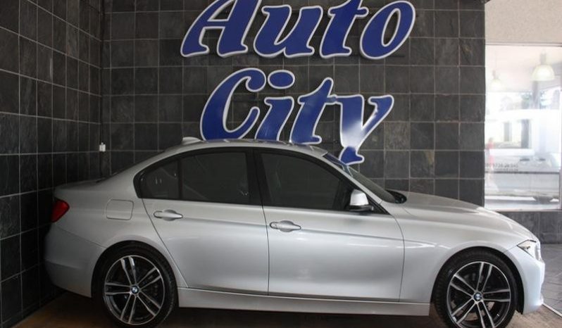 BMW 3 Series Sedan 320i Sport Steptronic 2012 full