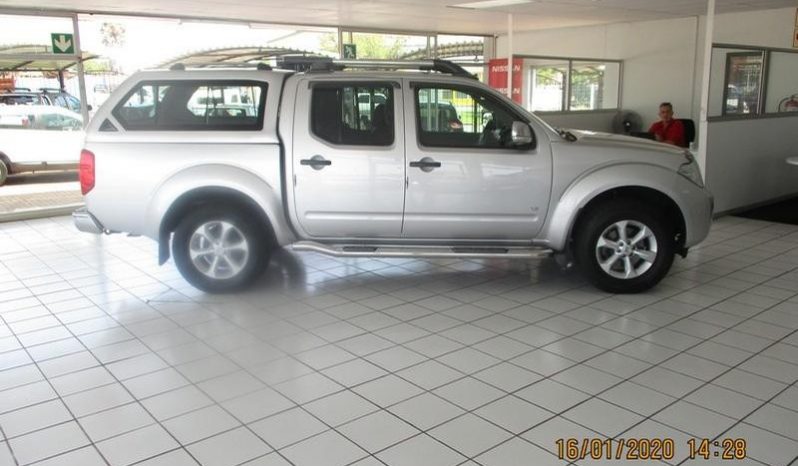 Nissan Navara 3.0 DCi V6 4X4 Le D/cab At V9X 2013 full