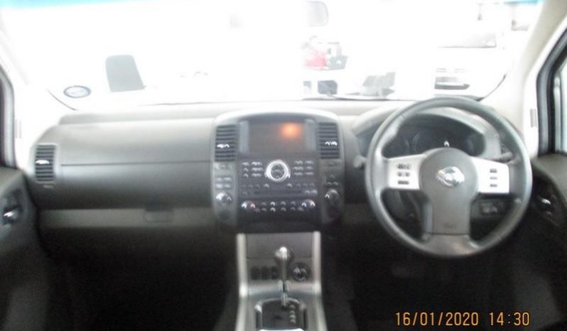 Nissan Navara 3.0 DCi V6 4X4 Le D/cab At V9X 2013 full
