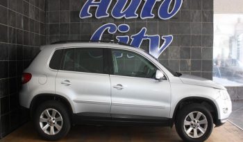 Volkswagen Tiguan 2.0 Tdi Sport + Style 4motion Tiptr 2011 full