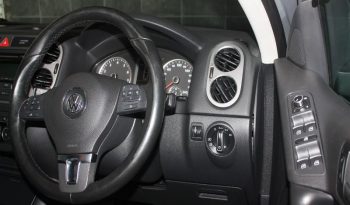 Volkswagen Tiguan 2.0 Tdi Sport + Style 4motion Tiptr 2011 full