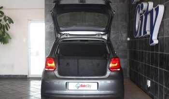 Volkswagen Polo 1.6 Comfortline 2011 full