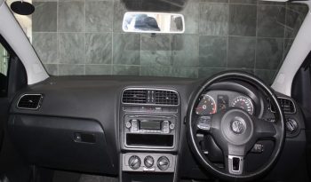 Volkswagen Polo 1.6 Comfortline 2011 full