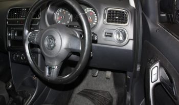 Volkswagen Polo 1.6 Comfortline 2011 full