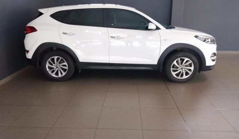 Hyundai Tucson 2.0 Premium 2016 full