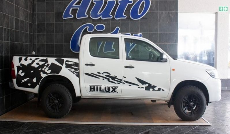 Toyota Hilux 2.5 D-4D D/cab 4X4 Srx 2014 full