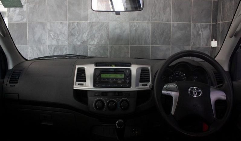 Toyota Hilux 2.5 D-4D D/cab 4X4 Srx 2014 full