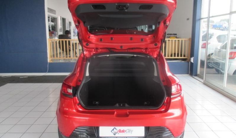 Renault Clio 4 0.9 Turbo Dynamique 2015 full