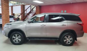 Toyota Fortuner 2.4 Gd-6 Raised Body 2018 full
