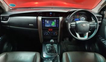 Toyota Fortuner 2.4 Gd-6 Raised Body 2018 full