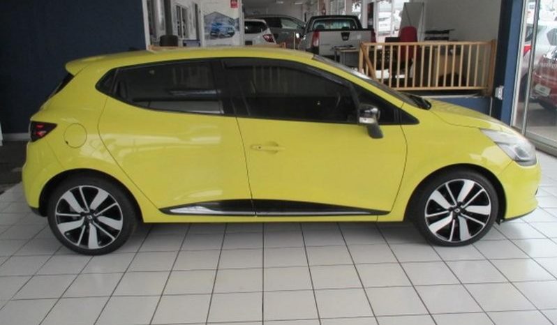 Renault Clio 4 0.9 Turbo Dynamique 2013 full