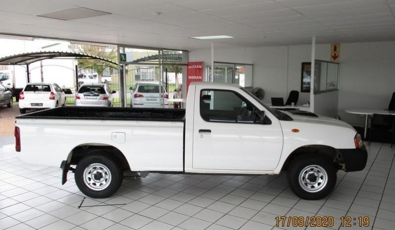 Nissan NP300 Hardbody 2.5 Tdi Lwb+ac 2014 full