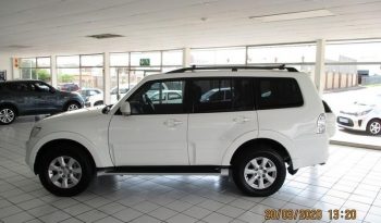 Mitsubishi Pajero 3.2 DiD Gls Lwb At 2014 full