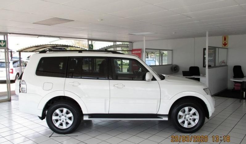 Mitsubishi Pajero 3.2 DiD Gls Lwb At 2014 full