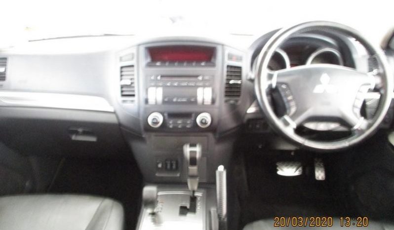 Mitsubishi Pajero 3.2 DiD Gls Lwb At 2014 full