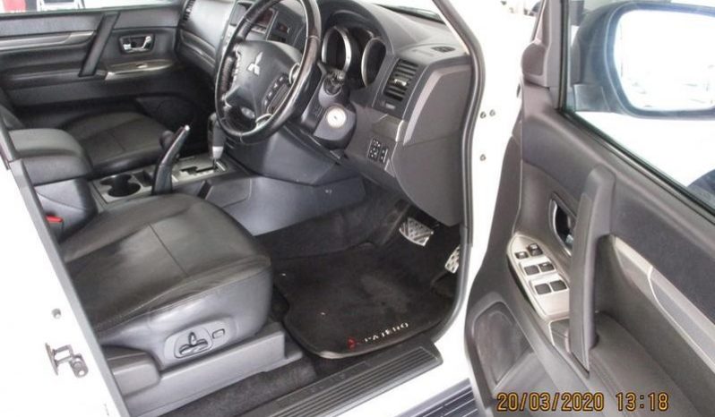 Mitsubishi Pajero 3.2 DiD Gls Lwb At 2014 full