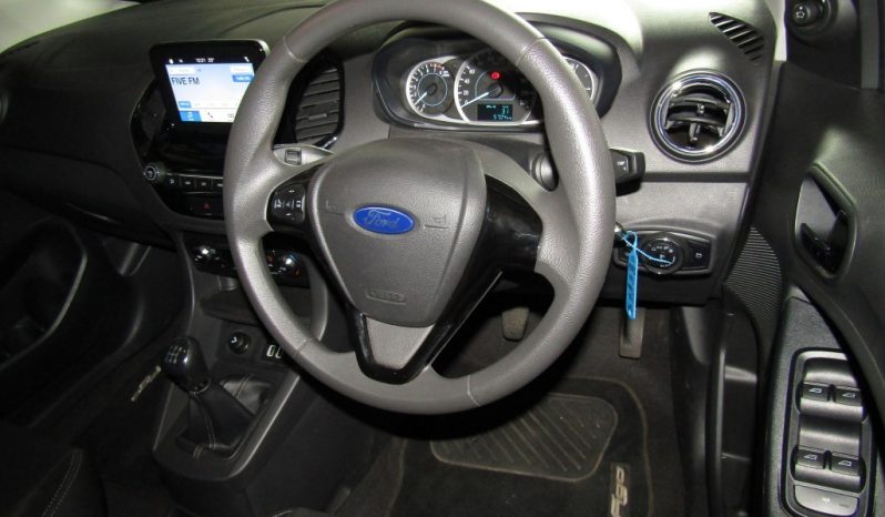 Ford Figo 1.5 Titanium MT 5DR 2020 full