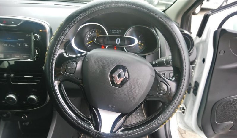 Renault Clio CLIO IV 900 T EXPRESSION 5DR (66KW) N/A full