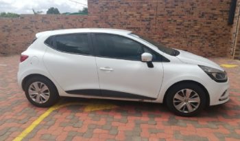 Renault Clio IV 900T Authentique 5 Door (66kW) 2019 full