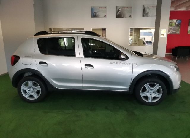 Renault Sandero 900T Stepway Expression 2018 full