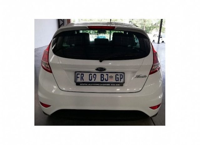 Ford Fiesta 1.4 Ambiente 5 Door 2017 full