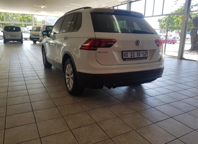 Volkswagen Tiguan 1.4 TSI Trendline DSG (110kW) 2019 full