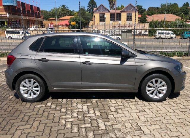 Volkswagen Polo 1.0 TSI Comfortline 2019 full