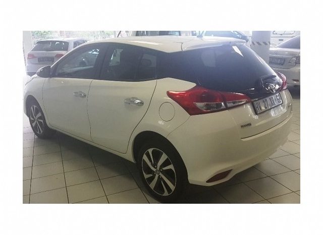 Toyota Yaris 1.5 XS 5 Door 2019 full