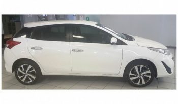 Toyota Yaris 1.5 XS 5 Door 2019 full