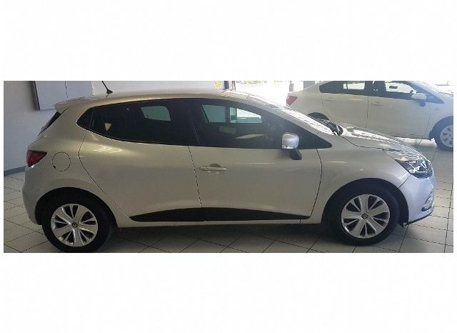 Renault Clio IV 900T Authentique 5 Door (66kW) 2019 full