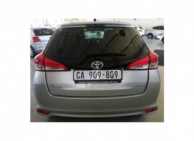 Toyota Yaris 1.5 XS CVT 5 Door 2019 full